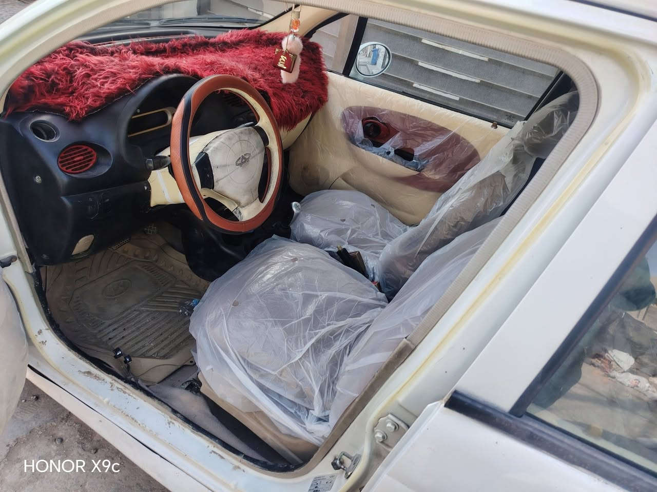 كيو كيو موديل 12 رقم بغداد وهزه جديده بأسمي تحويل مباشر
كير محرك تبريد شغال  السعر ٢٧ ورقه وبيها مجال مكاني بدوره المهديه الثانيه *********** واتس اب اوتوماتيك
