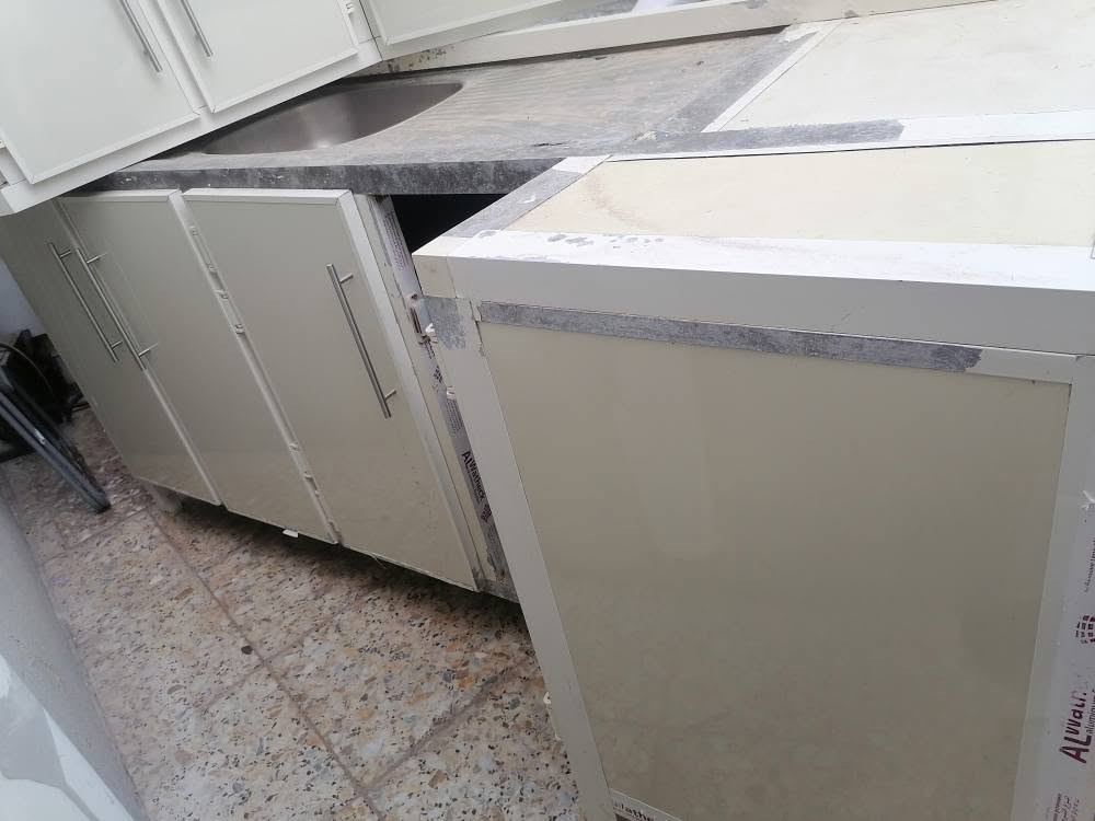 كاونتر معلق وارضي بيع مستعجل 90 الف
للاستفسار *********** النجف, العراق
