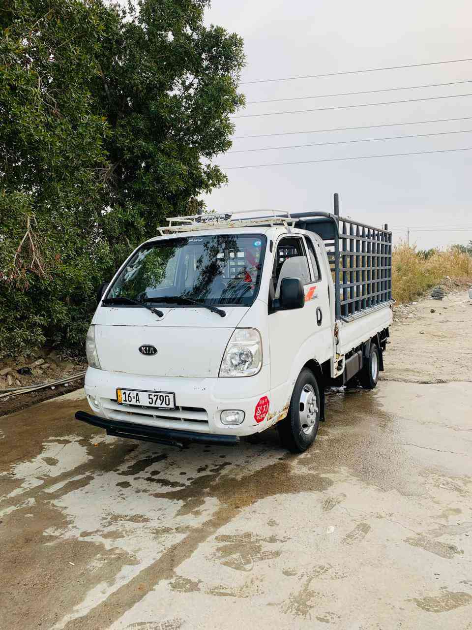 السلام عليكم كيا فحل 2011 رقم قادسية كفالة عامة كلشي بلادي بيها ما متعوبه السياره تخم تأير لاسا  تحويره 14. تانكي 100 السعر 123 وبيها مجال ملاحظة ابيع بدون محجر  *********** اتصال غير متواجد ع الفيس
