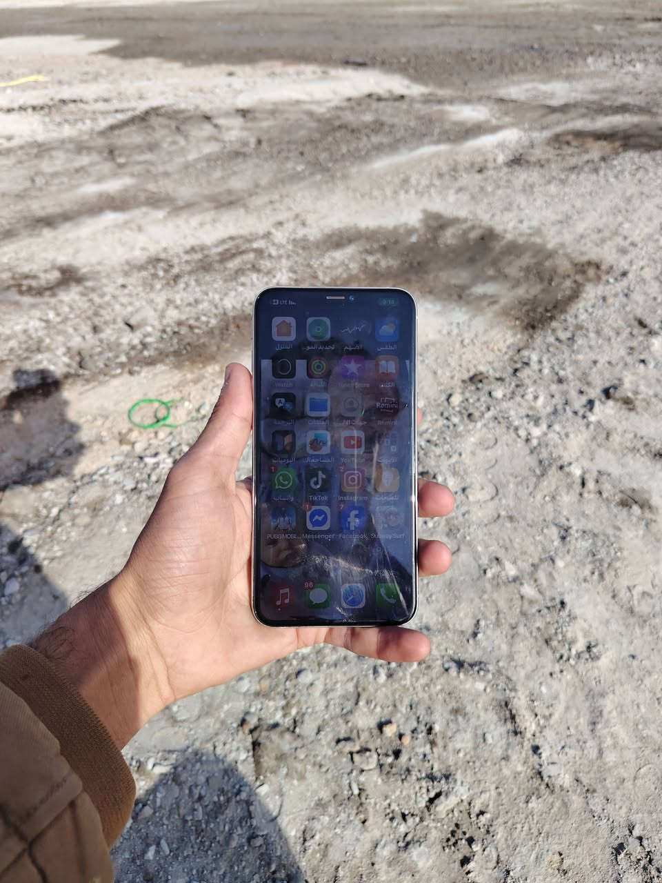 السلام عليكم
ايفون اكس ماكس ذاكره ٢٥٦ باتري ٧٩ جهاز ع بلاد فقط ضهر مكسور و دكمه البور واكفه فيس ايدي كامل شغال السعر ١٧٠ وبيه مجال حك جيتك للباب


**إذا كنت صاحب هذا الإعلان وتريد حذفه لأي سبب، رجاءا أرسل رسالة إلى الدعم الفني**