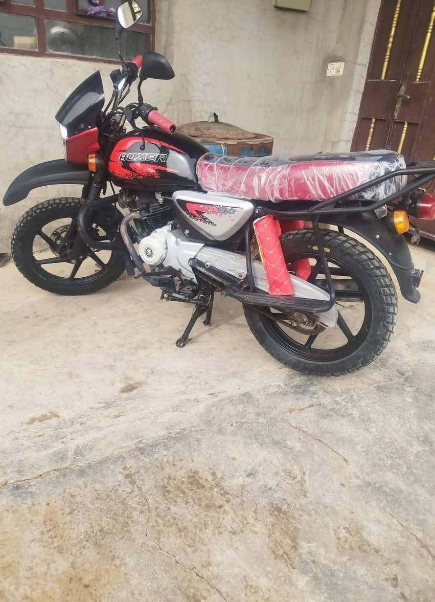 سلام عليكم اخوان دراجه بوكسر لبيع موديل 2020اوراق موجوده السعر خاص ***********دراجه نضيفه
