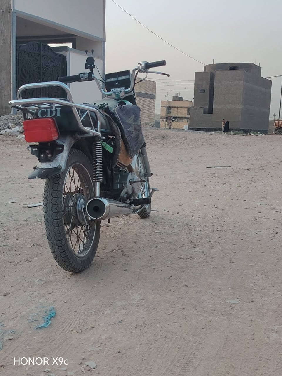 السلام عليكم دراجه للبيع مامغسوله بلواقع احلى لا بخار لا تنقيص كلك بدون اوراق بيهه رقم شاصي مكان كربلاء حي الطارات سعر خاص


**إذا كنت صاحب هذا الإعلان وتريد حذفه لأي سبب، رجاءا أرسل رسالة إلى الدعم الفني**