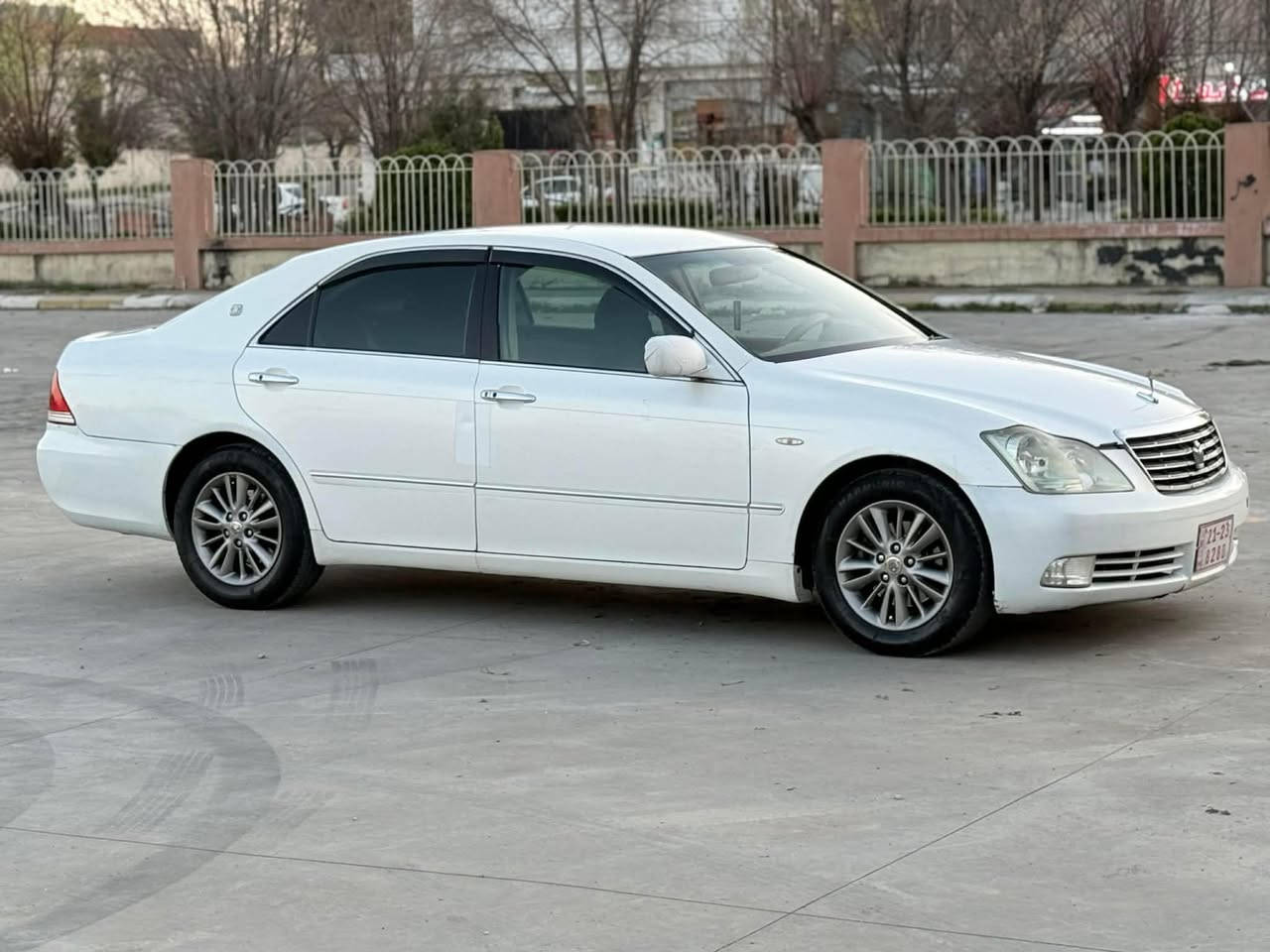 شاهینە مووس 2005 ناو زەرد گێرو مەکینە گەورە 182 دووپارچەی بۆیاخە  قرچێکی دواوەی هه یە 57 گەڵا معامەلە یەکی کەم 
*********** = ***********
شوێن . شارەزوور . زەڕایەن حلبجة, السليمانية
