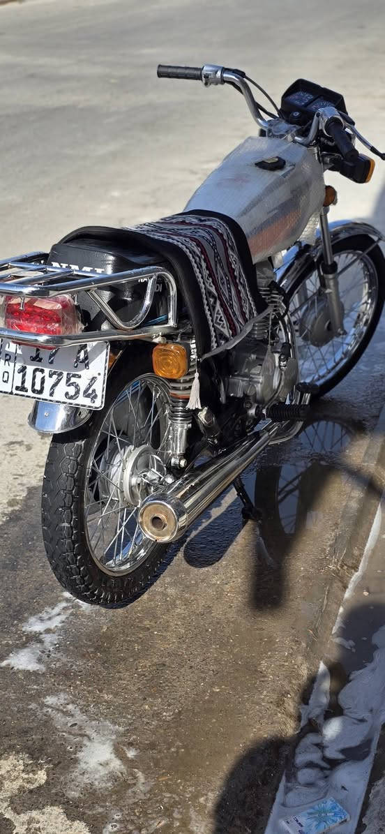 السلام عليكم
نامة شلامجة بلاد مو تعمير 

موديل 2023 طالعة ب2024 بشهر 8 

شرط ما مفتوحة حتة قبق التفيلس ما مفتوح

مرقم مثنى

سنوية باسمي مداور ثاني يوم 

سنوية تنتهي ب2030 بشهر 11 

لون ابيض نفس السنوية 

مكاني سماوة // قضاء الرميثة 

السعر خاص خاص خاص 

📞// ***********
