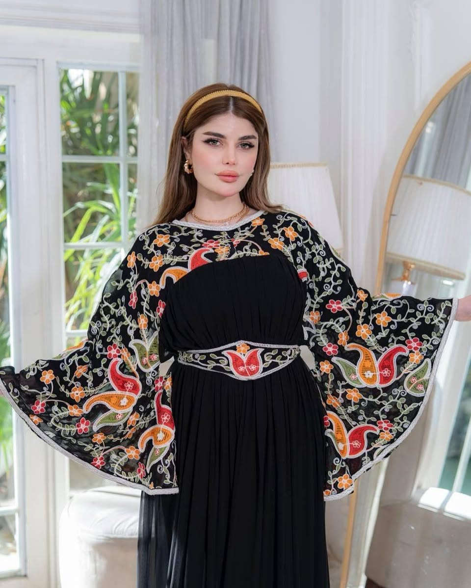 فستان  نسائي موديل تركي خامة شيفون شغل يدوي راقي جدا شرط الفحص 

L. XL.  2XL   

توصيل جميع المحافظات بغداد, العراق


**إذا كنت صاحب هذا الإعلان وتريد حذفه لأي سبب، رجاءا أرسل رسالة إلى الدعم الفني**