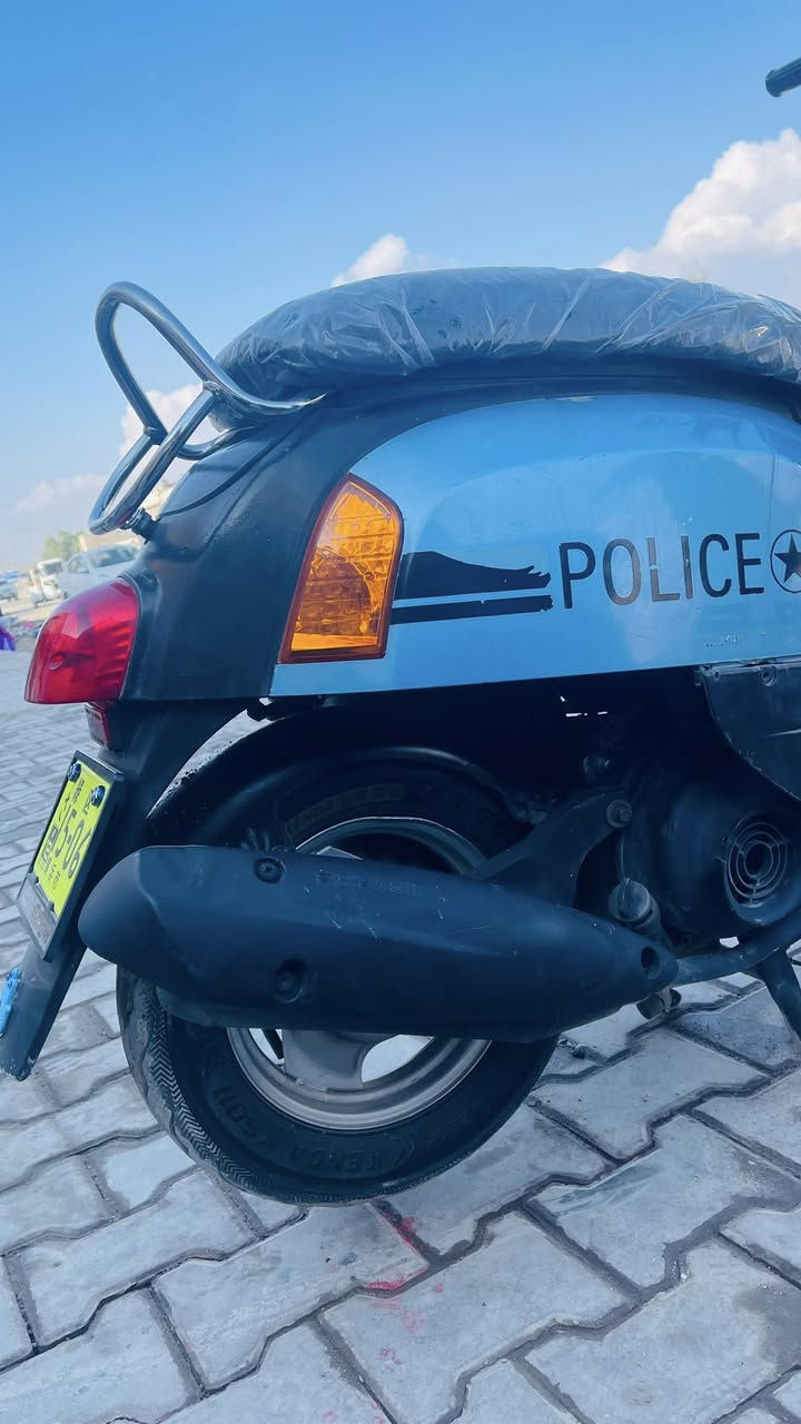 السلام عليكم ماكس بوليسي نضيفه مكينه مفتوحه فقط مستبدلات ولفات رايدها 550 رقم المبايل *********** متواجد واتساب مكاني بصره منطقه 5ميل
