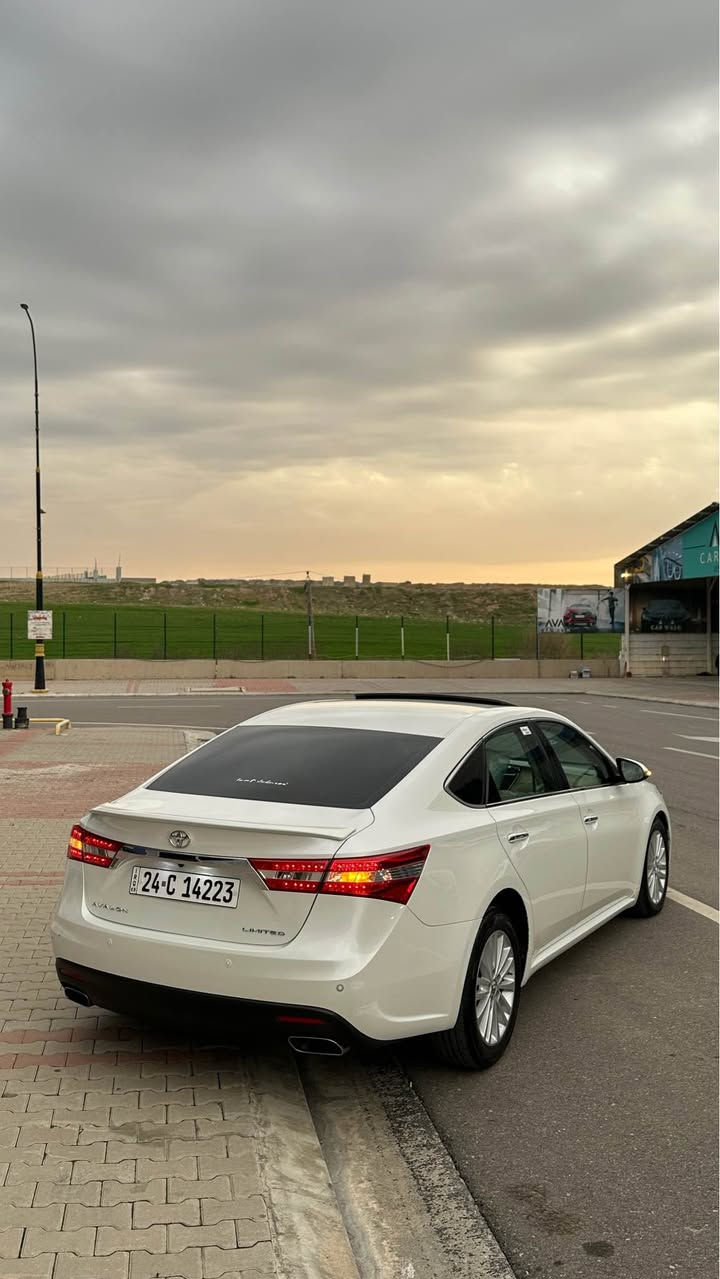 Avalon 2013 limited 
السلام عليكم 

اللوان : ابيض 
وارد خليجي 
عداد المسافة : 272 km 

حجم المحرك : 6 سلندر  

ملاحطة السيارة : جملغ بيها كارت 
بدون ايرباك كله سليمة 💯💯
موديل:2013
سعر:213 ورقة   🔥🔥
فول فول مواصفات 𝟏/𝟏.
داخل كريمي

بصمة ابواب
بصمة تشغيل
تشغيل عن بعد(𝐑𝐞𝐦𝐨𝐭𝐞 𝐒𝐭𝐚𝐫𝐭)
شاشة دشبول ديجيتال
شاحن هاتف لاسلكي 
ماوس تحكم
كاميرة 
هاند بريك بصمة
اوتو هولد (𝐀𝐮𝐭𝐨 𝐇𝐩𝐥𝐝)
اوتو ستارات (𝐀𝐮𝐭𝐨 𝐒𝐭𝐚𝐫𝐝)
اوتو ستوب (𝐀𝐮𝐭𝐨 𝐒𝐭𝐨𝐩)
رادار امامي (تحديد مسار)
رادار جانبي  (نقاط عمياء)
رادار خلفي (التحذير من الاصطدام)
حساسات امامي 
حساسات جانبي
حساسات خلف
نظام (𝐄𝐜𝐨)
نظام (𝐍𝐨𝐫𝐦𝐚𝐥) 
نظام (𝐒𝐩𝐨𝐫𝐭)
تبريد لمس
تبريد مركزي
كشنات جلد
كشنات كهربائي
كشنات خزن+میموري 
كشنات تبريد
كشنات دفئة
تحكمات استيرن
استيرن تدفئة
كشنات جلد
كشنات كهربائي
كشنات خزن+میموري 
كشنات تبريد
كشنات دفئة 
صندوق شفط كهربائي 
لايتات 𝐋𝐄𝐃 عدسة زينون بيلادي
بلوجكترات 𝐋𝐄𝐃 بيلادي
بكلايتات 𝐋𝐄𝐃 بيلادي
ويل كروم 

تفاصيل اكثر الاتصال علی ارقام التاليه ‏‎‏ 

‏ *********** 📲📲

Duhok أربيل, العراق
