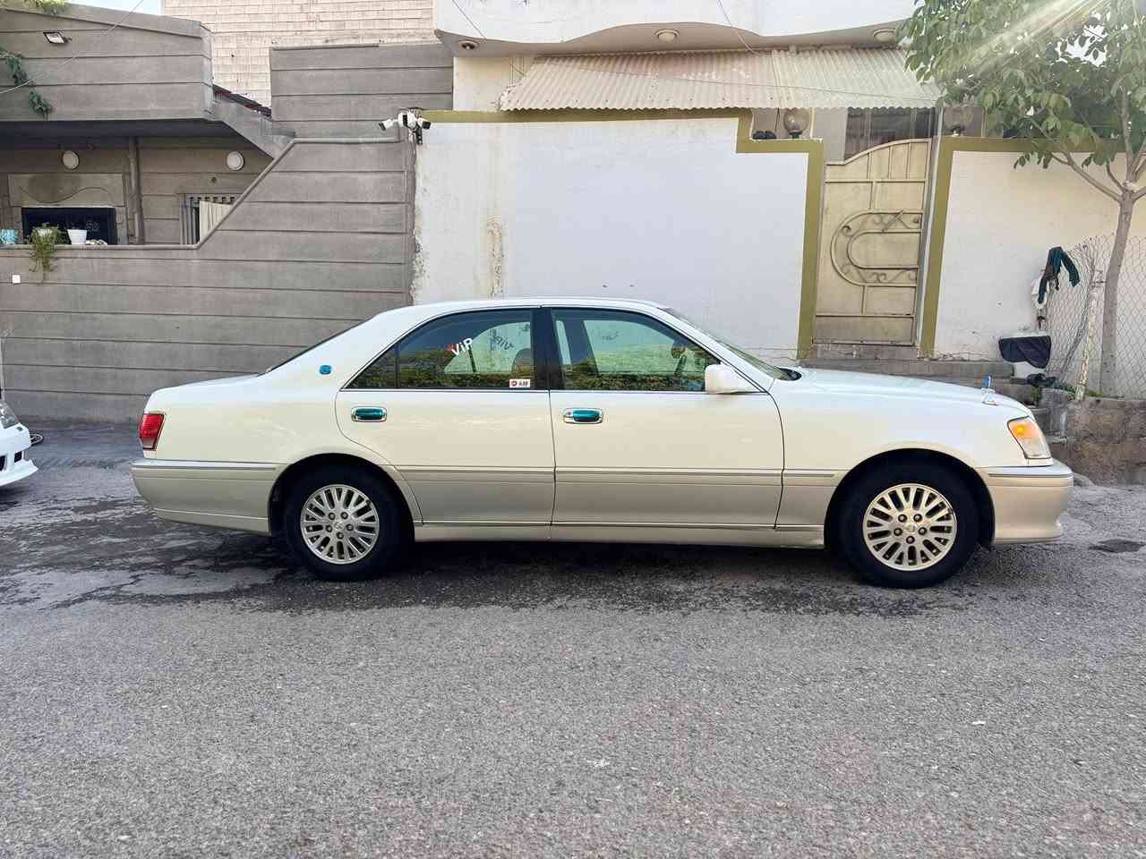 سڵاو لە هەموو لایەک فرۆشتنی خێرامەلیکە موس مواسەفات سەلاجە پەردە مەرکەزی چوار دوگمە دواوە کریستاڵ چوار ویلو تایەی تازەی کراوەتەسەر سەیارەکە کامل مەسروف کراوە جام دواو پێش هەڵگیراوە تەبریت گەرمو سارد مەزبوت داشبڵ نەجەف سوکان نەجەف سەیارەکە ماڵی دۆستە ئەگەر مشتەریت تێل بکە ***********
شوێن چەمچەماڵ
