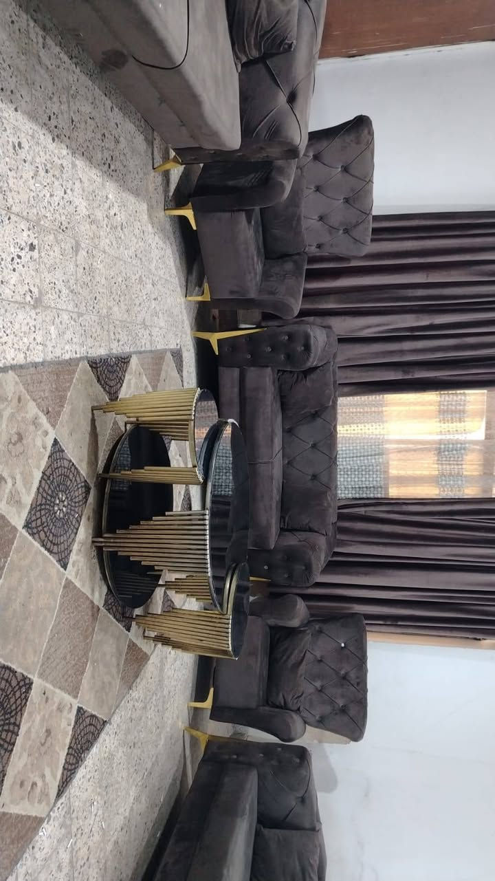 تخم 10 مقعد 💺 أخو جديد مستعمل قليل نضافه فوووول تسكام ثكيل تكمه تفحص وتأخذ سعر ,325, بي مجال مكان لبياع *********** يوجد واتساب
