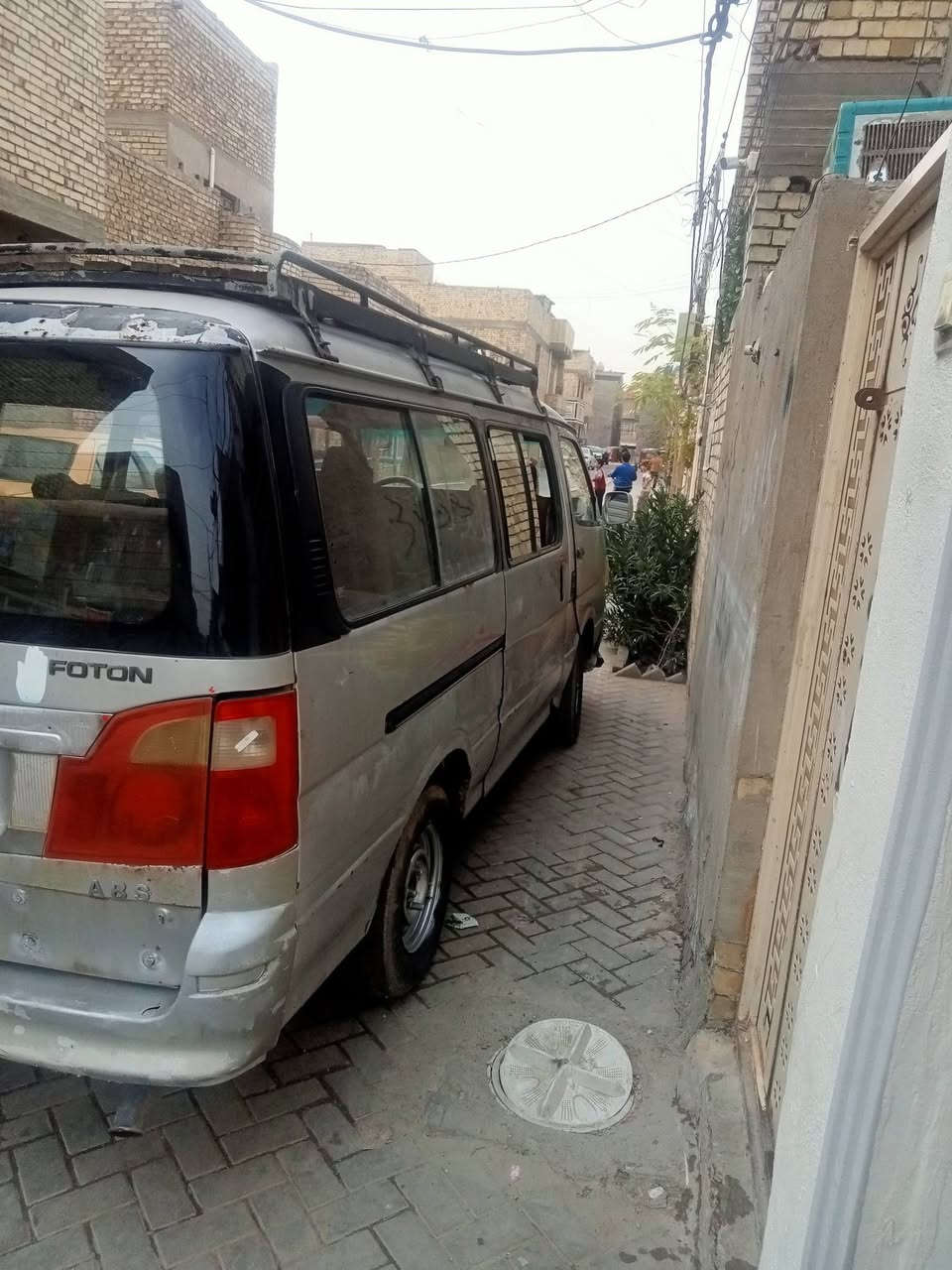 السلام عليكم
عندي فتون 
كهربائية شغالة 
مجفته جديد 
صدر جديد 
رقم احمر
سيارة راعيها ب العبيدي بس ماندلة
المكان بغداد ام الكبر 
سعر $18
رقمي
***********
