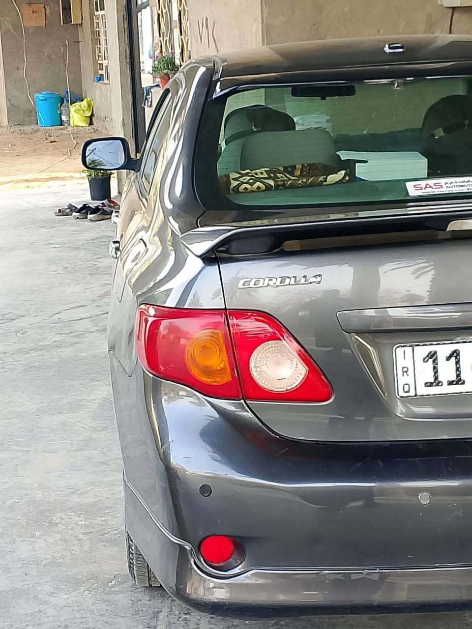 السلام عليكم
كورلا 2010 امريكي 

السياره كهربائيات كله شغاله فول فول 
 موصفات 
 
السياره محرك 1800  محرك وكير كفاله 

ظربتها بخشم الشاطئ  
 السياره كاعده وكلش حلوه وبل عافيه على لياخذه  
السياره بسمي  السنويه 2026 وتحويل ثاني يوم السعر 106 وبيه مجال 
العنوان ابو غريب *********** واتساب
