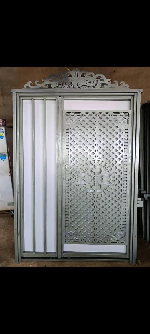 مجمع العسياوي
لبيع الابواب والشبابيك الحديد والخشب 
اسعار بلاش 🧨
مكاني حله كفل ***********
