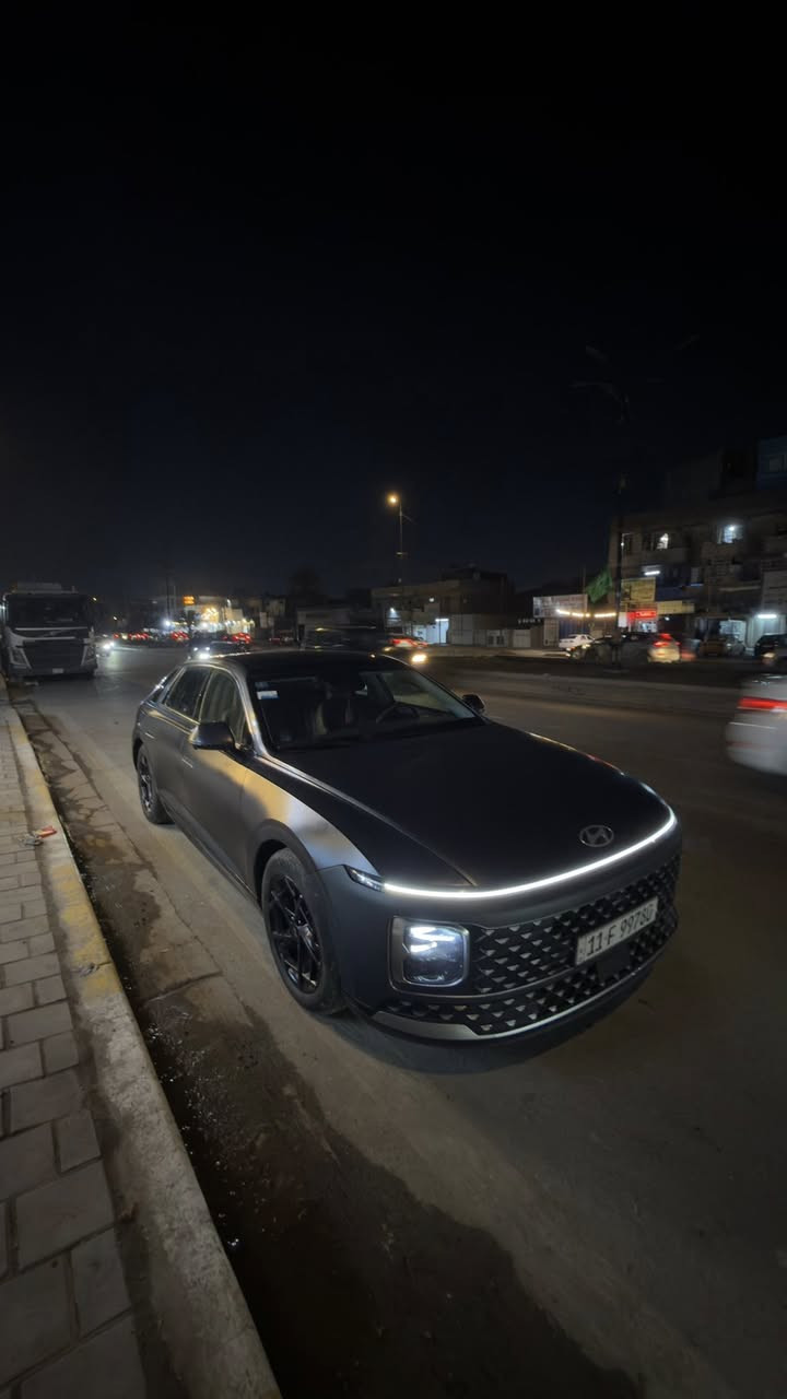 كراندر 2023 فول مواصفات ماعدا الداتشو والاضائه الداخلية الوحيدة اسود طافية بلادي السياره رقم بغداد باسمي مكان السياره بغداد السعر 270$وبيها مجال حادثه الدوسة التحت باب السكن للاستفسار *********** السياره وارد كوري 4 سلندر تيربو هايبرد
