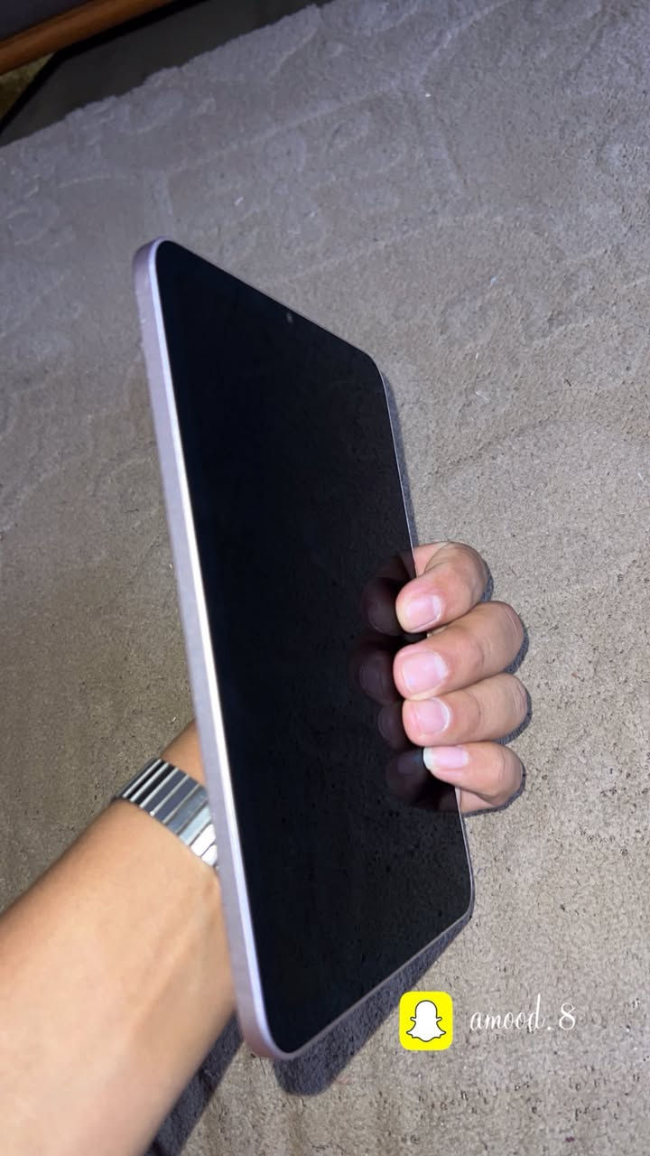 ايباد mini 6
حيل نضيف 
ذاكرته 64 
وبطاريه 97
ايباد مال ألعاب 
لان حجمه كلش حلو 
وسلس بل ألعاب كلش
سعره 400 وبي مجال 
لا مفتوح ولا مصلح ابد 
ول كارتونه مالته الاصلي 
موجوده وشعدك مراوس 
نزل المكان بغداد الزعفرانيه 
وهذه الرقم***********
