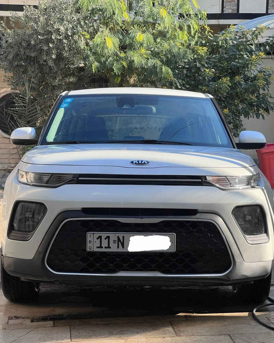 كيه صول موديل 2020
وارد امريكي كلين بدون حادث. بيها بالعراق بابتين نصبغن وجاملغ خلفي يعني ٣ قطع صبغ ليبل واحد  تبريد ثلج ويل كب بلادي شاشه تحكم ستيرن تخم تاير جديد سياره جاهزة كامره دواره محرك 2000 دوش رقم بغداد انكليزي مصفرة وبسمي هزة جديدة السيارة جاهزه وكشرها كدام عينك السعر 137$ مكان السيارة بغداد رقم بي واتساب ***********
