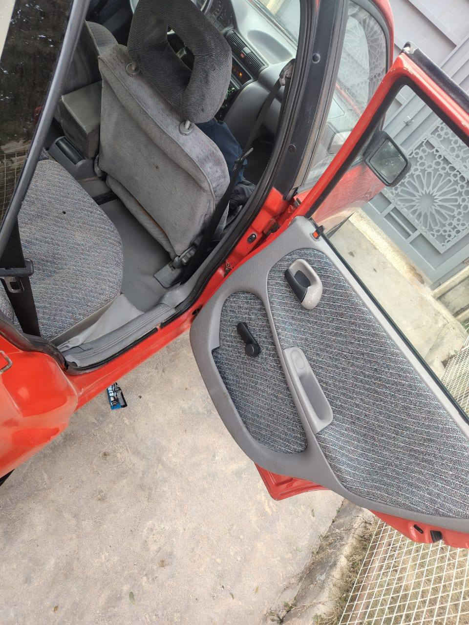 استرا موديل 92 محرك 16
رقم نينوى دولي بسمي
هزة جديدة طخم تايرات جدد المحرك
 معمر جديد صدر جاهز  
بيها صبغ جاملغات الخلفية ودوسات 
السياره مسستمة جديد جاهزة مابيها اي نقص 
السعر 43 وبيها مجال  
عنوان حي سومر 
*********** 
***********
