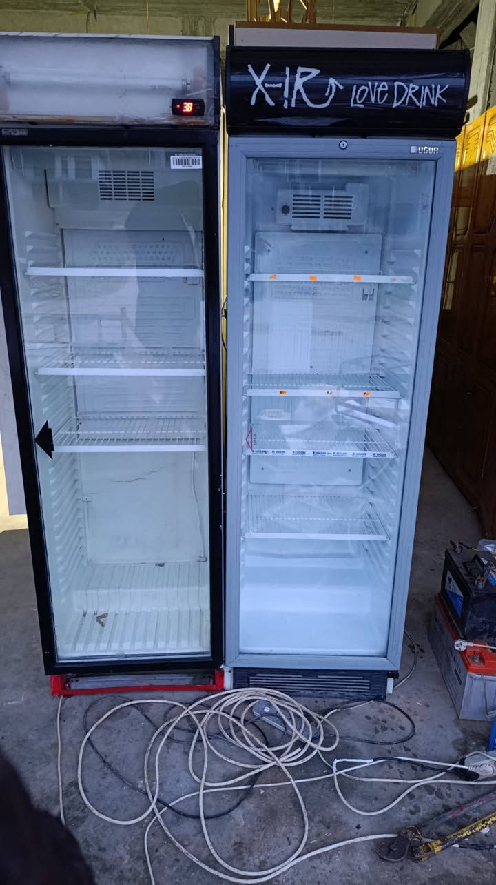 سلاوی خوداتان لێبێت دوو بەرادی مارکێت بۆ  فرۆشتن بەرادەکان هیچ کێشەو مشکیلە  نیە هەر بەرێزک  خوازیارە پەیوەندی بکات یا خود نامە بنێریت 
***********
***********
تێبینی ناو  نیشانم  سۆران بەرزێوە
