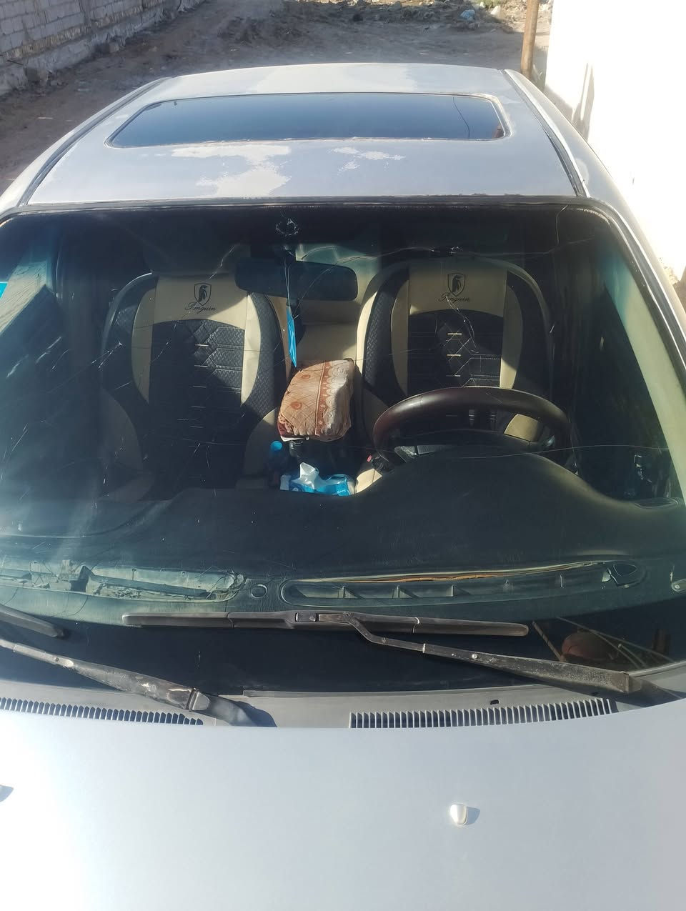 سياره بسمي تبريد خلفي امامي شلج تخم تاير جديد محرك كورونا ابو الكف كهربائية الكل شغاله درايمات وفناجين جديده موديل 2001 وفود /*********** مراوس دوج كلايسر طويله
