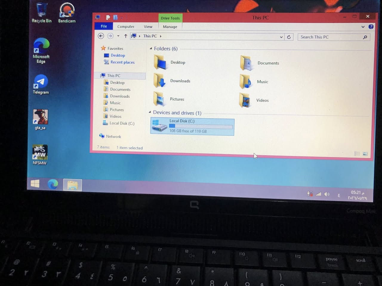 السلام عليكم لابتوب HPmini (الحجم الصغير )
بدون بصاريه مواصفات بل صور 

Windows 8.1 pro

هارد ssd 128gb

السعر 35 الف فقط


**إذا كنت صاحب هذا الإعلان وتريد حذفه لأي سبب، رجاءا أرسل رسالة إلى الدعم الفني**