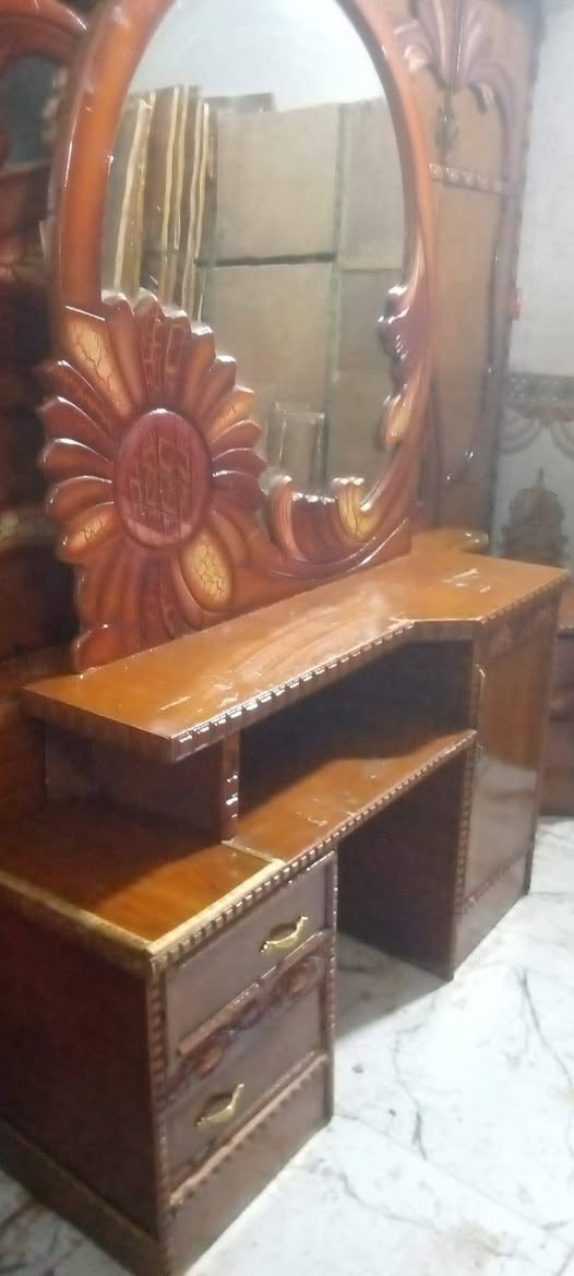 غرفة للبيع صاج ٦ملحق كاملة مابيهه اي نقص نضيفه مكان بغداد ابوغريب الشهداء لسعر ٤٠٠بيهه مجال تصل ***********%***********بي واتساب
