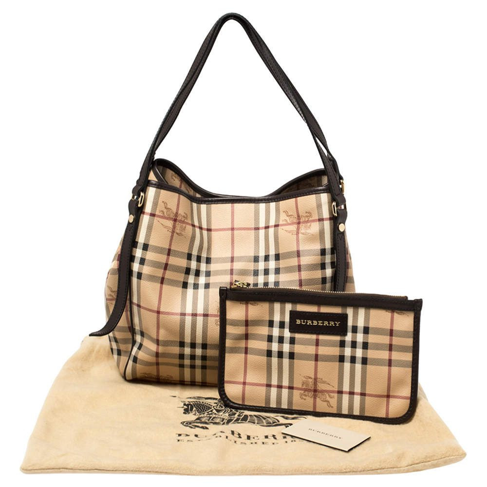 ماركة بربري اصلي مع كل اوراقها وضماناتها وسعرها بالموقع ب6 ورقات تقريبا يجي وياها جزدان … الي يريدها ب75


**إذا كنت صاحب هذا الإعلان وتريد حذفه لأي سبب، رجاءا أرسل رسالة إلى الدعم الفني**