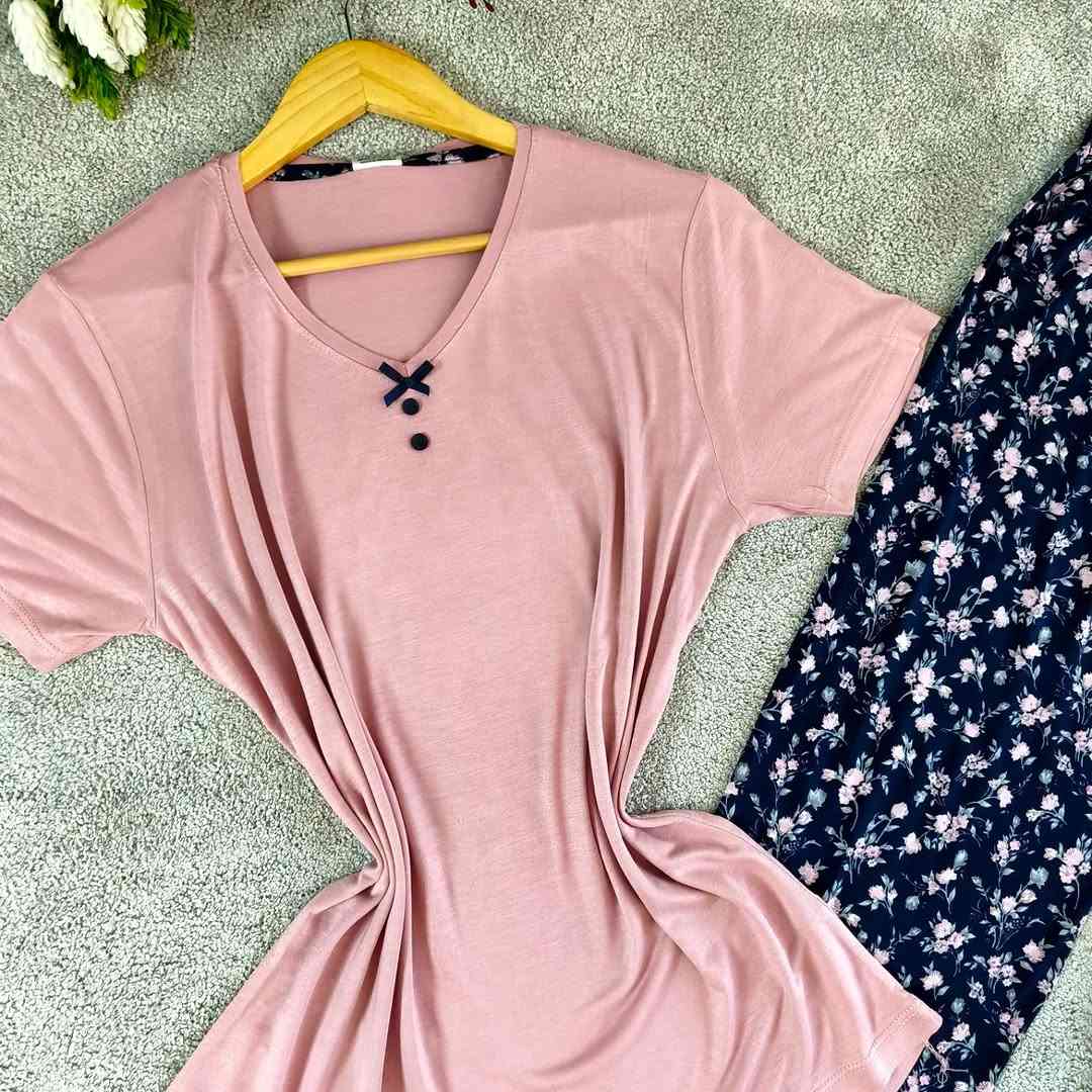 تراك زبدة تركي خامة تجنن باردة نقشة نازكة يغطي الورك 

القياسات L, Xl, 2Xl, 3X, 4X, 5X 

تلبس من 70 الى 110

 للطلب مراسلة الصفحة وللطلب السريع على واتس ***********

توصيل بغداد 5 
محافظات 6 الف
