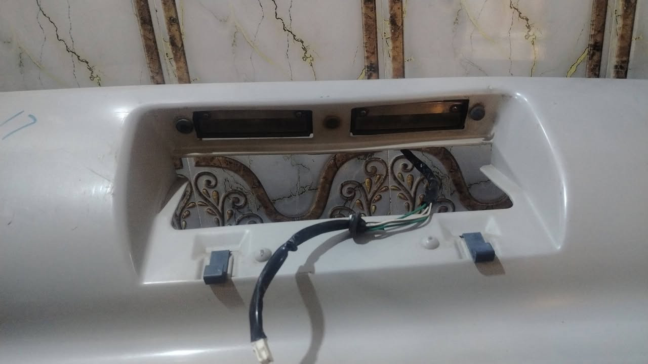 أغراض سيارة شيزر للبيع
بصرة  الدير
***********
