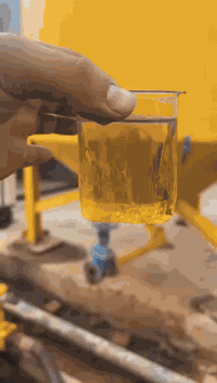 يوجد لدينا اصفر واصل كل مناطق بغداد كرخ ورصافة للتواصل ***********
