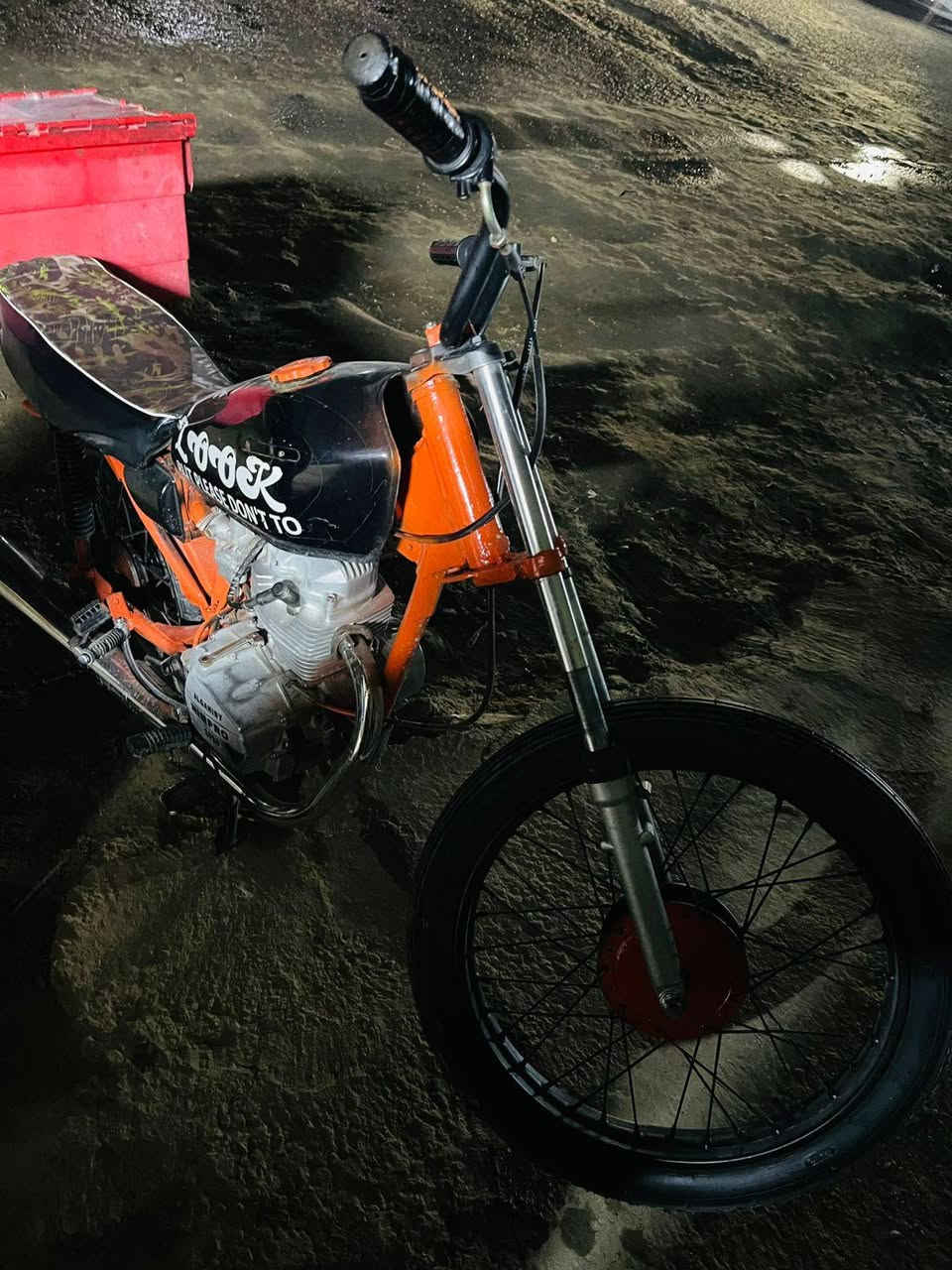 للبيع بـ375كلك
دوانيه الحمزه الشرقي 
***********واتساب👉
