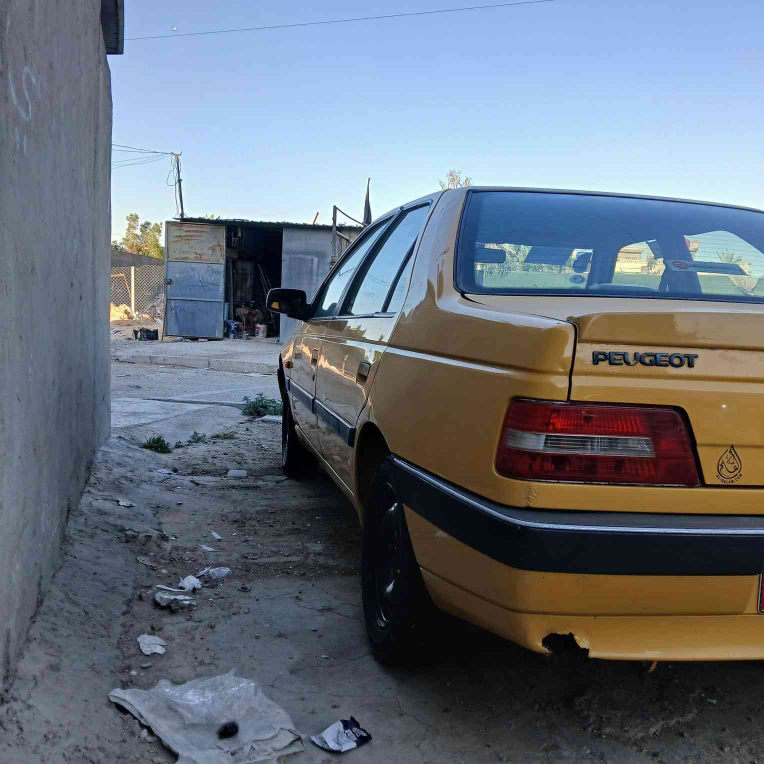 السلام عليكم بيجولميس مديل١٦ مكينه جديدة ولكير تبريدثلج تخم تاير داخل جديدبيهاطخه بلجاملغ الخلفي وصبغ كد شبرولباقي مكفول وابيع تحويل مروري ماكاتب عاديه السعر٤٤ وبيها مجال المكان بغدادالجديدة رقم *********** واني خادم
