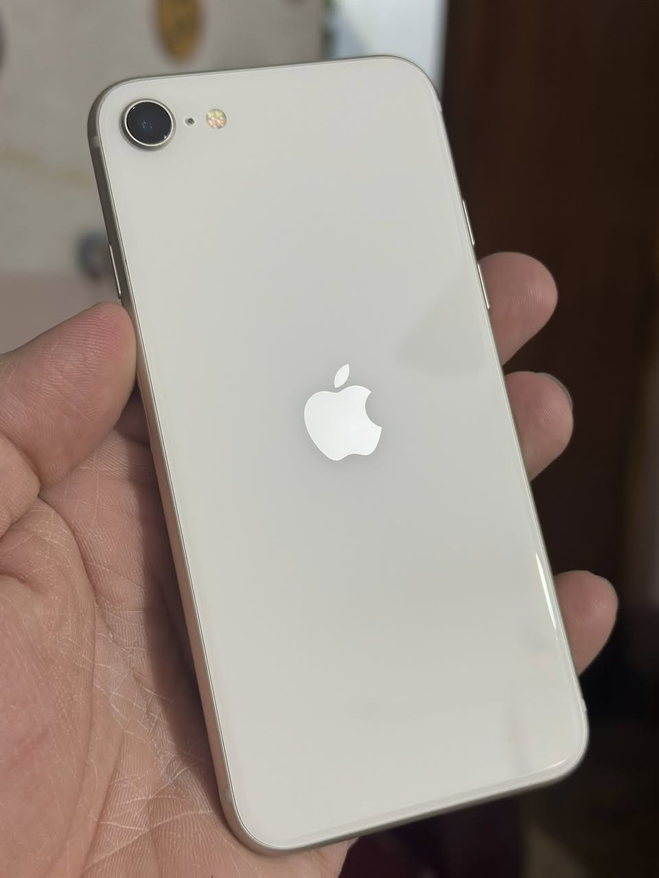 السلام عليكم
ايفون se3 للبيع 
ذاكرة 64
اخر تحديث ios26
بطارية 97 
السعر/ 220 وبي مجال 
مكاني / حي القاهرة 
للاستفسار / ***********
