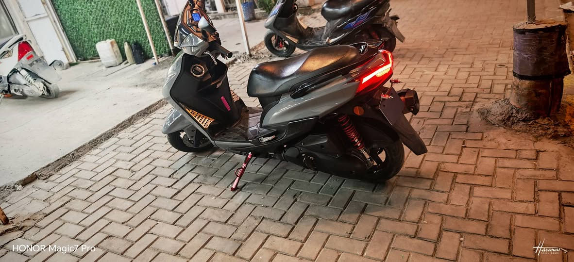 سلام عليكم سكنس شمعه جديده وتعبان عليه السعر مليون 350 بيه تزويد قليل الرقم ***********
