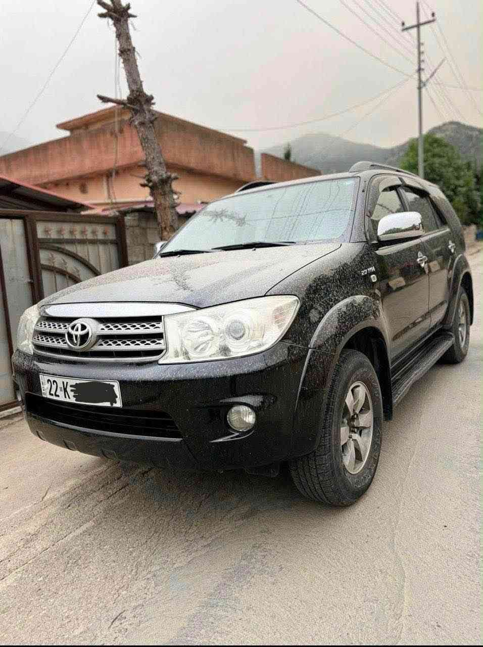 فورچينه ر 2012 رةنگ رةش لماع هيچى نيه به شه رت زور پاكه به ناوي خومانه هه مووشتي نوئيه
فورجينر ٢٠١٢ لون اسود لماع بدون سبوغ كلش نظيف سنوي جديد بإسمي 
*********** أربيل, العراق
