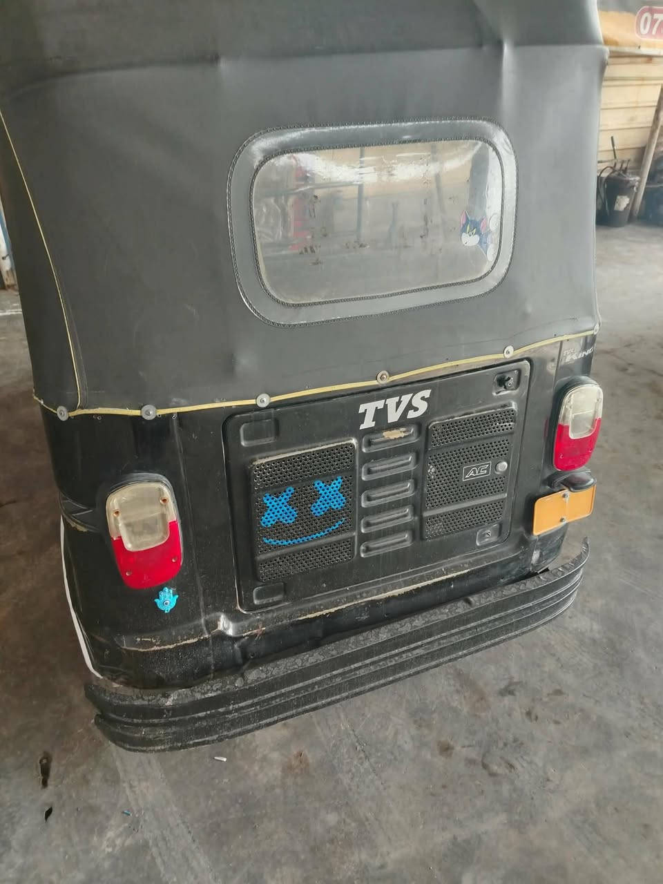 للبيع موديل20شهر ال12اورق اوراق يعني محسوبه عل21دشبوال21جاهزه للشغل عنواني حله الحمزه الغربي اشراي يتصل ***********
