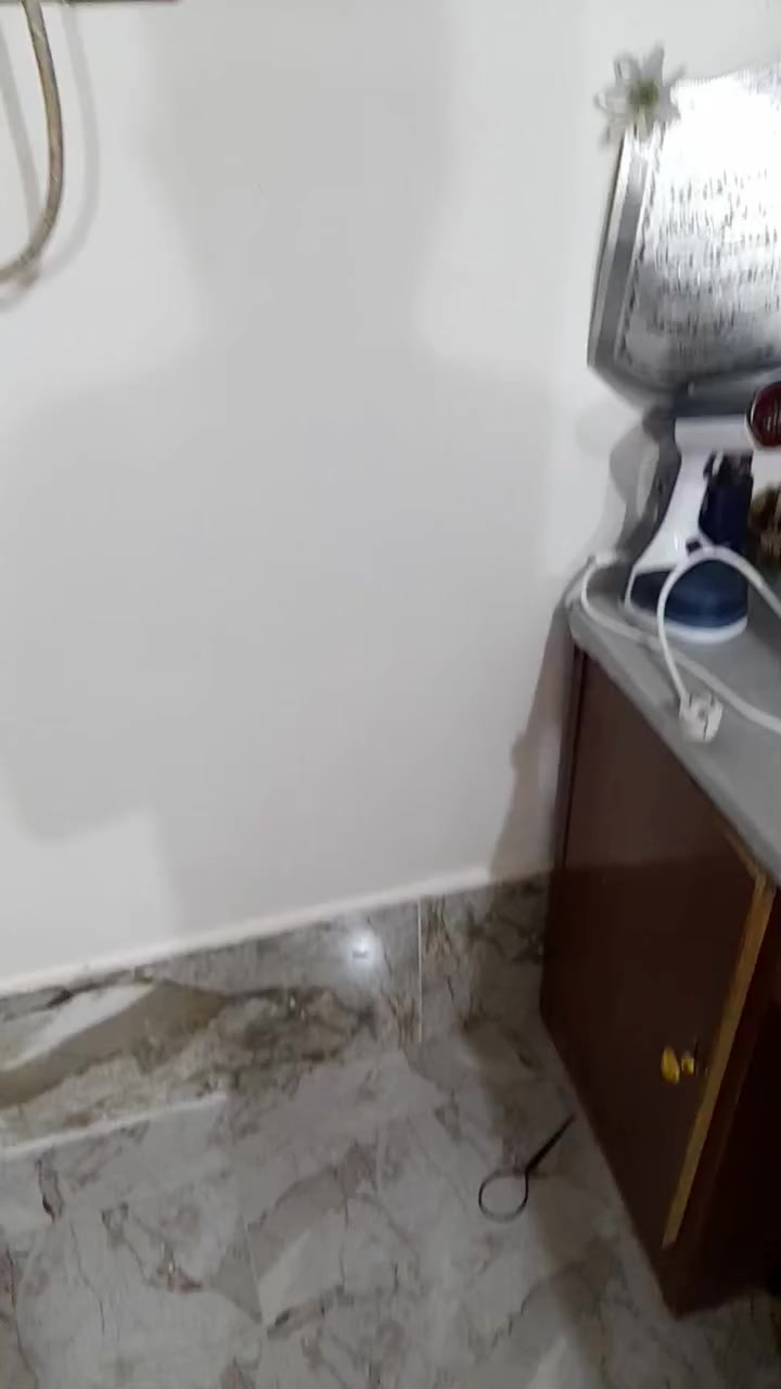 مكيف كرفت حار وبارد نضيف ما شاء الله 
مكيف كرفت بس بارد نضيف ما شاء الله 
***********
