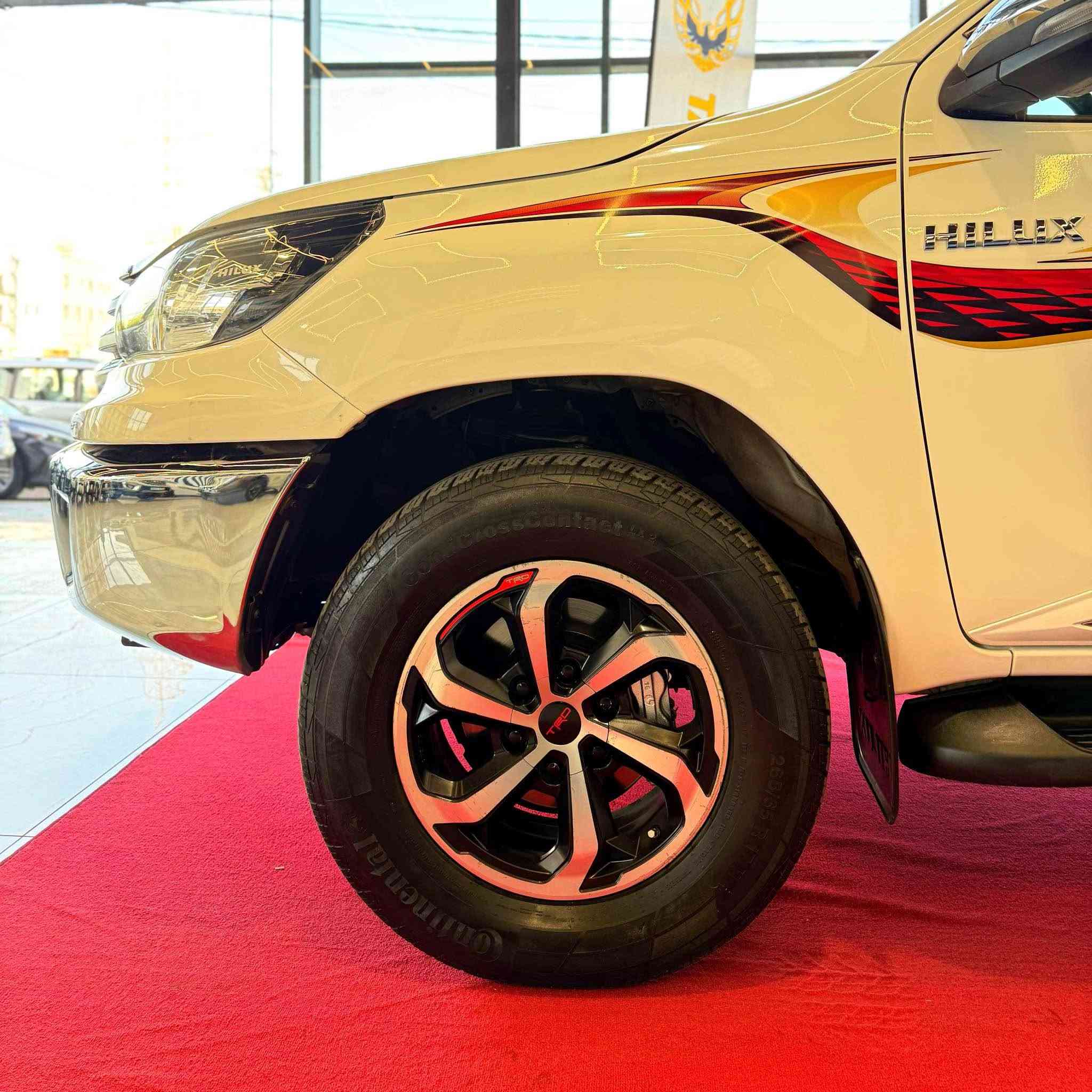 🛎 🔱السلام عليكم 🔱🛎
للبيع سيارة تويوتا هايلوكس
TOYOTA HILUX 
وكالة شركة جيهان (تويوتا عراق)
موديل 2019
كير اوتوماتيك
فور ويل 4X4
ماشي 255,000 كيلو متر
ويل كب 18 انج TRD
كاميرا خلفي
داخل احمر
كشنات تبريد
مودات قيادة
مانع انزلاق
جامة خلفي سلايد
مطريات بيلادي
سيارة مكفول كفالة كلشي بشرط بدون ضرر و  صبغ و باقي كير و محرك و كهربائي كلة بشرط
سيارة رقم اربيل و تحويل ثاني يوم و سنوية ماصاقتة
سعرها 26300$
مكان اربيل معرض تانك موتورز
☎️***********
☎️*********** أربيل, العراق
