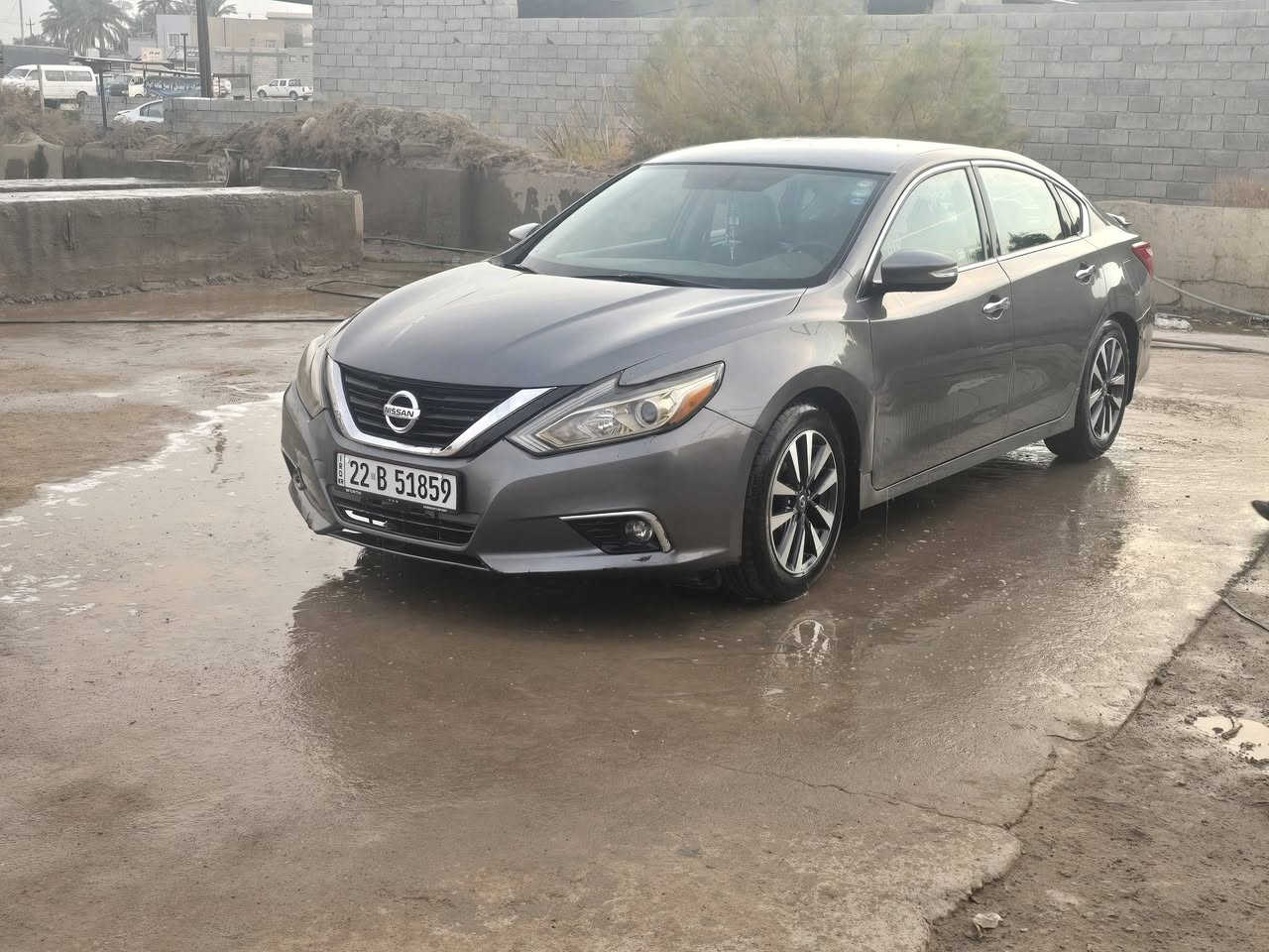 السلام عليكم  : قرأ المنشور زين واتصل وبيك خير وتدلل

 نيسان التيما للبيع موديل 2017 فئة SL فول مواصفات رقم اريبل دولي باسمي سنويه لغاية  2029  :
كلين بدون قطرة صبغ بيها بارد قليل وبيها طخه بسيطه بهلال الجامرلغ الي خلف السائق وترجع بارد وسونار عدد 2 وصور الحادث مرفقه تفرج عليها :

بصمة تشغيل وتشغيل عن بعد
بصمة صندوق
بصمة ابواب ( دخول ذكي )
قطعتين تبريد
كشنات جلد والاماميه كهرباء 
تدفئه كشنات اماميه  + ستيرن تدفئه
كامره
رادار اربغة جهات
تحكم ستيرن جهتين
اوامر صوتيه ومثبت سرعة تفاغلي
وباقي المواصفات معروفه لفئة SL
كير ومحرك مكفول 
رقم شاصي بالصور 
السعر :  135 بيها مجال قليل للشراي
للاستفسلر  :  ***********
