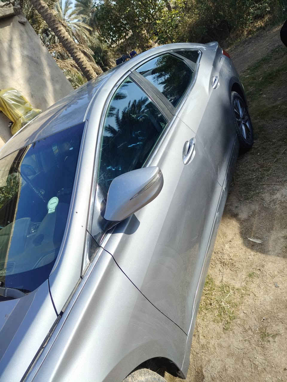 سلام عليكم اخوان ازيرا للبيع موديل 2016 خليجي فول مواصفات عدا الفتحه بصمه + اشاير ب المري كشنات كهربائيه ب الكامل محرك 6 سلندر السعر 135 وبيها مجال قليل عنوان حصوه اسكندريه الرقم (***********)
