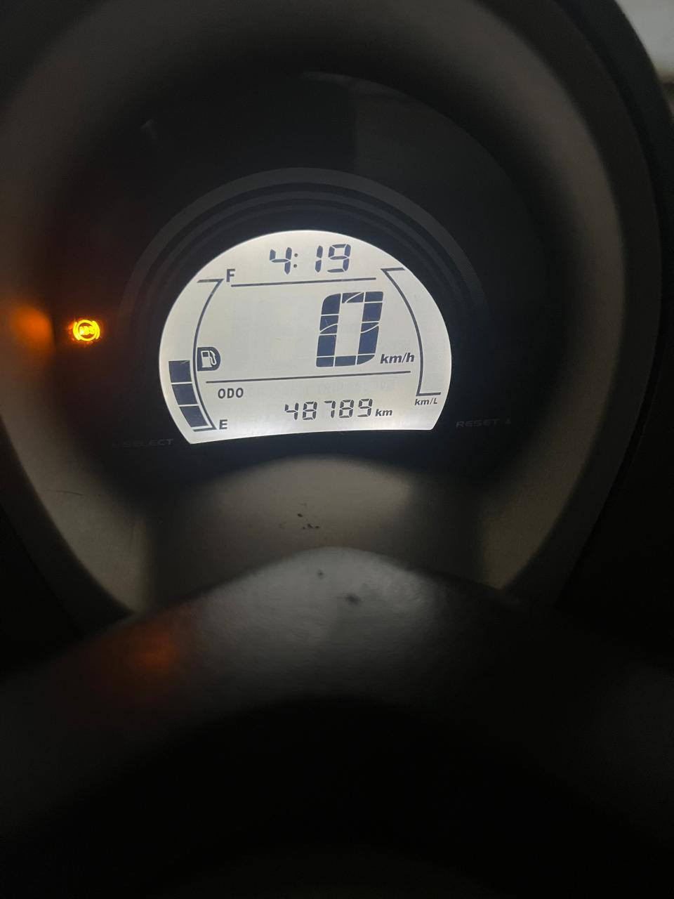 دراجة nmax ياباني قبل كم شهر ماخذهة برغي ممفتوح بيهة 
محرك ١٢٥ گير cvt ستاند كهربائي دراجة كلشي نضيفة اي عيب مابيهة مكفولة 
سبب البيع صار عدي ضرف ومحتاج فلوس والا الدراجة مبيهة اي قصور شلعة معدل مشي بل شارع راكزة 
مكاني بغداد الحرية 
***********
خلي سعرك وانشاء الله منختلف بغداد, العراق
