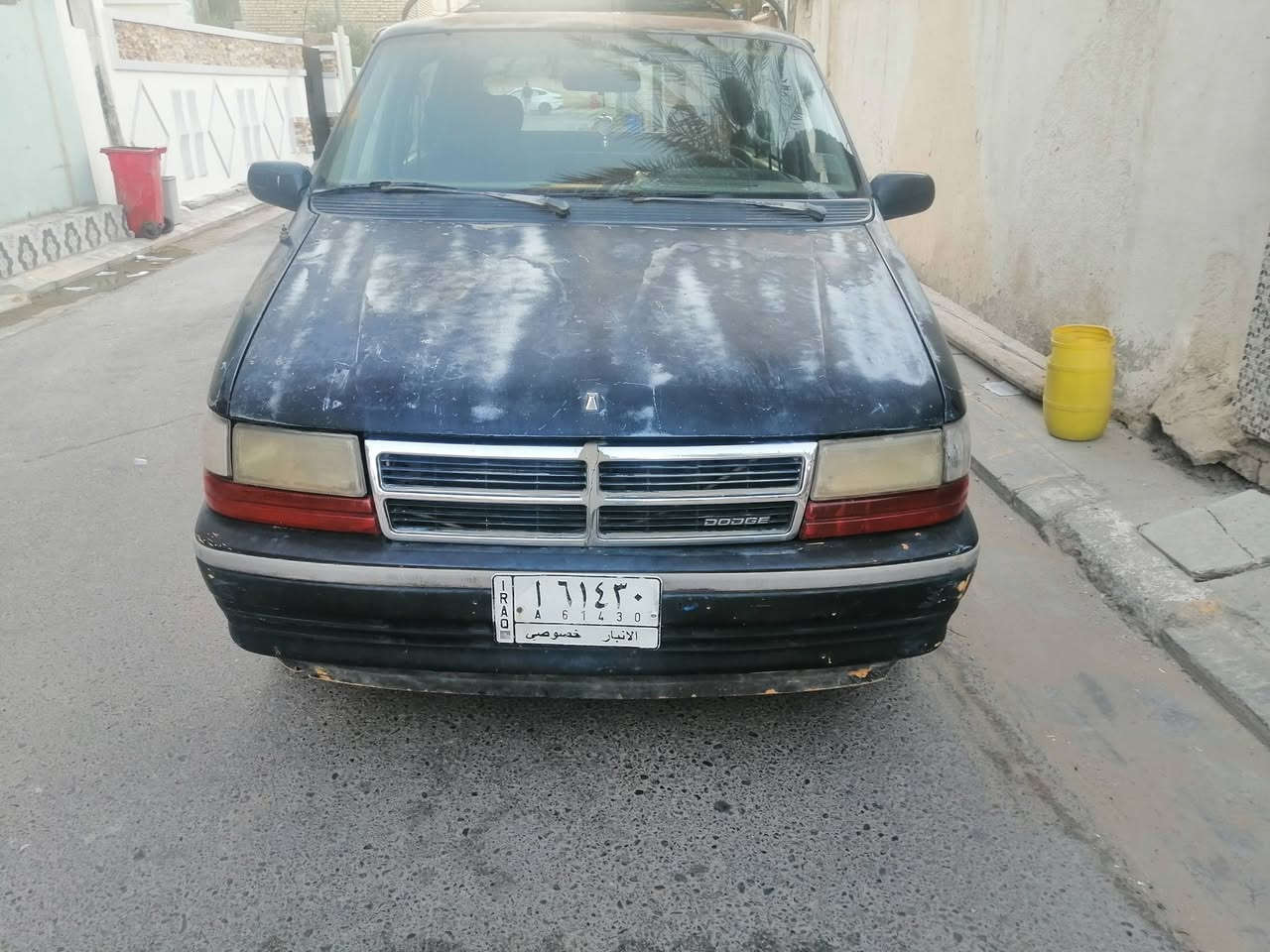 السلام عليكم
من رخصة الادمن دوج كلايسر بترا للبيع موديل 1993 محرك كامري ابو الكف محرك وكير خير من الله مكفولات بس الدرايم شفت يراد تبديل والجراد بالكسر كما موضح بالصور
السعر / 28 
للإستفسار: ☎️ ***********
