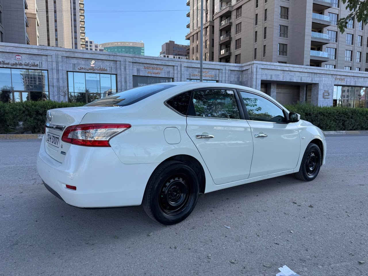 سيئنترا  ٢٠١٤ خليجي بئ سبوغ هةموو شتي تازةيه هيچي بةسةر نةچووه هةموو شتي نويييه چوار تايةي تازه پيئش و پشتي تازه دينارةك مةسرةفي نيه گيئر بةشةرت مةكينه بةشةرت تةبريد بةشةرت سعري ١٠٧ وةرةقة و مةجاليئكي كةم ..*********** أربيل, العراق
