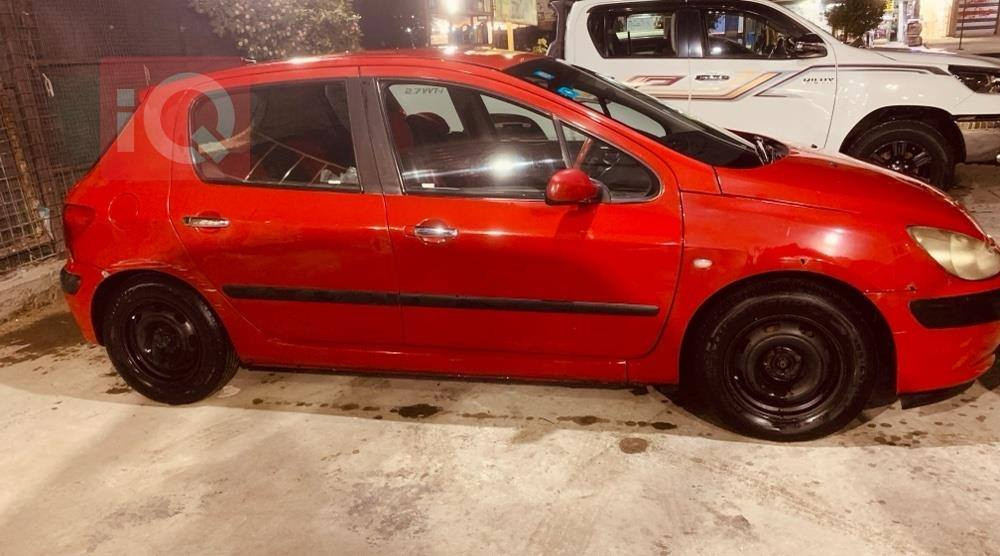 سلام عليكم
بيجو 307 موديل 2005 كير ومكينة خير من الله
سيارة حلوة واقتصادية تبريد شغال بيها طخات وشخوط سنوية 2028 باسمي سعر 54 وبيها مجال مكان بغداد حي الجهاد 
رقم *********** بي واتساب
