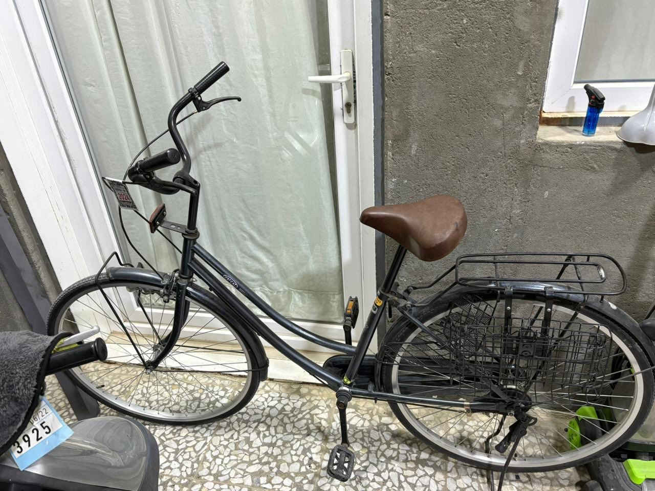 سلام عليكم 
بايسكل ياباني اصلي 
سعره 120 وبي مجال 
رقم تواصل واتساب *********** مامتواجد فيس او ماسنجر 
مكاني كربلاء
