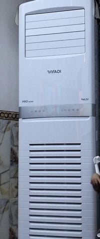 سبلت كنتوري 3طن مستخدم قليل هذا رقم 07712178013