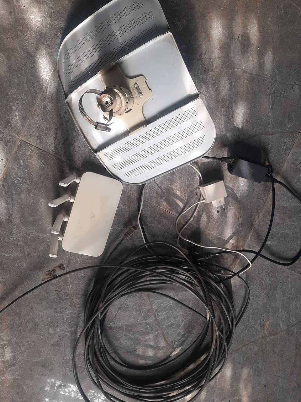 سلام عليكم شبكه نت كامله شرط الشغل نضيفه مكاني بصره حيانيه *********** سعر ٦٠ وبيهة مجال
