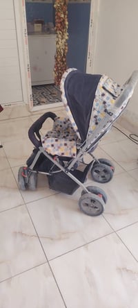 عربانه طفل • قفل