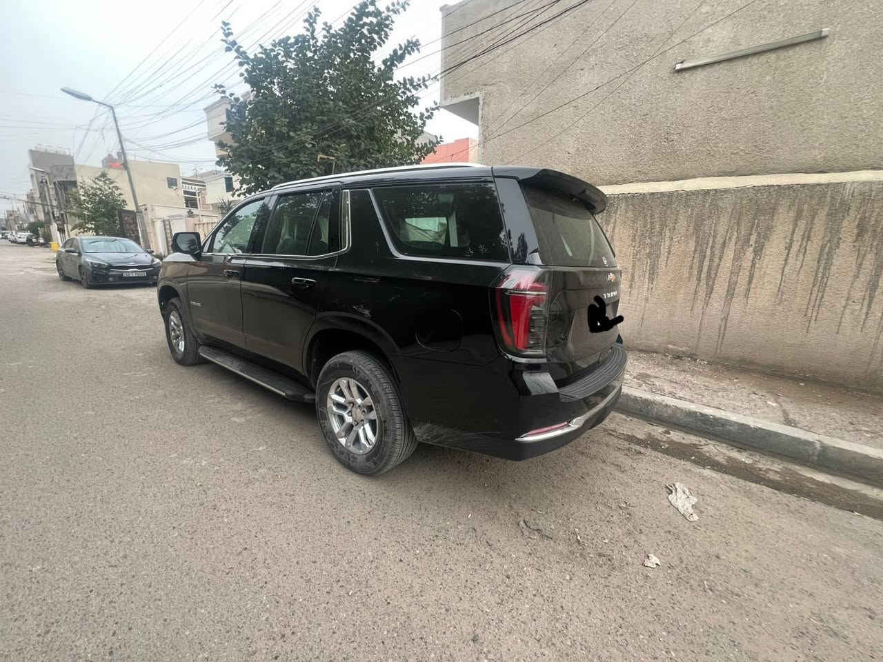 تاهو 2025 ls
مكفولة كفالة عامة  على وضع الشركة
مغلفه ppf اصلي ابو ل ٣٠ ورقه حته القماره مغلفه
المواصفات 
4 كاميرات360درجة
كراسي كهرباء 
رادار امامي 
رادار خلفي 
رادار جانبي 
شاشة كبيرة متصلة
وباقي المواصفات المعروفة 
ماشية(( 20 )))) الف 
مكان السيارة بغداد 
للاستفسار ***********
***********
