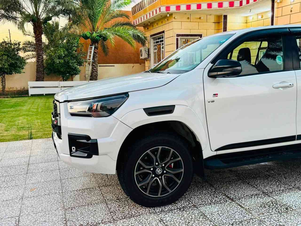 تويوتا فورويل جي ار GR سعودي
مكفوله عدا جاملق امامي صبغ فقط  
ماشيه 100Km
موديل:-2023 
6 سلندر  4.0L
لايت زينون 
كشاف امامي 
منفاخ 
شاشه 
كاميره 360 درجه 
ويل مقاس 18
مثبت سرعة
شفتات ستيرن
تحكم ستيرن
كشنات كهرباء   
تشغيل بصمه
دخول ذكي
اناره ترحيب بلمرايه
حساسات خلفيه
 
وباقي مواصفات GR سعودي معروفه
بغداد جسر ديالى
سعر 355 ورقة 
رقم الهاتف 
***********
***********

