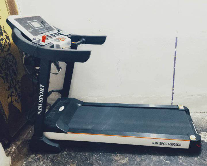 جهاز جري نضيف اخو جديد 
يتحمل وزان150كيلو نضام جبلي 
جهاز دبل مطور مع جهاز تكسير شحوم 
جهاز بعد بلجيس جديد مستعمل شهرين لو3 بلزايد 
سعره350عنوان بغداد جسر ديالى قديم توصيل موجود  رقم تليفون لليحب يتصل ***********
بي واتساب
