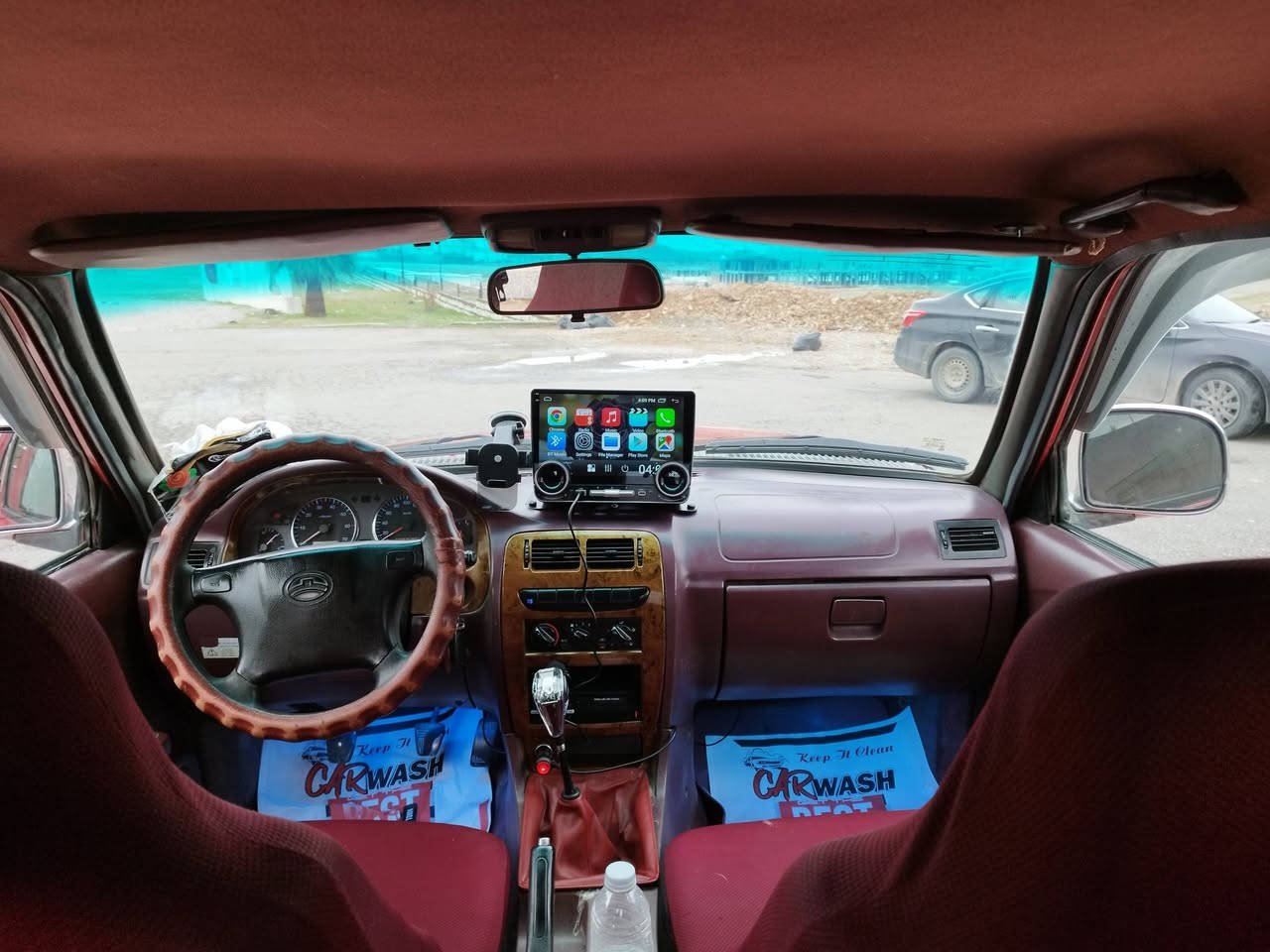 پیکاب دێر 
مۆدێل 2009
مەکینە بەخاخ
شاشە ئایپاد کامێراو ڕادار
قغڵ مەرکەزی 
چوار جام کارەبای 
ئاوێنە کارەبای و ئاوێنە ئێشارەت
چوار تایەی لۆکی لەژێردایە
دوو پارچەو نیو بۆیاغ
مەنەفێستی ئەسڵی لەگەڵدایە
سەیارەکە هی ماڵەو زۆر توندو تۆڵە نوقسانی نیە 
گێڕ مەکینە ئەکسل شانسی بەشەرت
کامل کارەبایو ناو کێچی ئیش ئەکات گشت گیانی بەشەرت
شوێن سلێمانی
***********
***********
تێبینی گۆڕینەوە ناکەم قیست قەرز نیە
